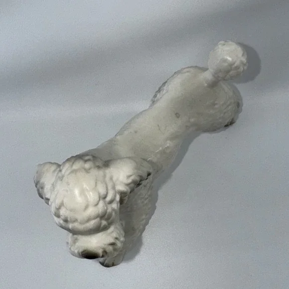 VINTAGE JAPAN BRINN'S White POODLE Porcelain FIGURINE FIGURE 5" tall - Picture 4 of 10